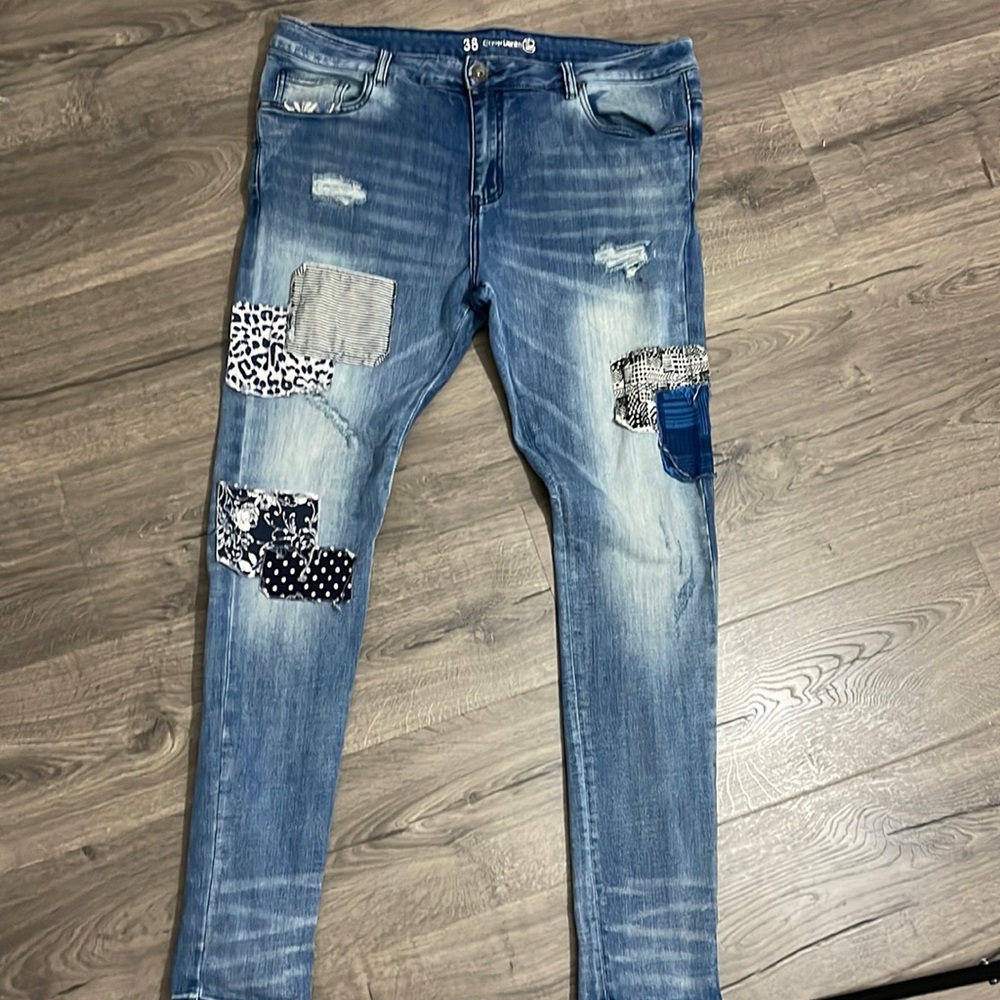 WAIMEA PATCHES JEANS (MEDIUM WASH) Size 38